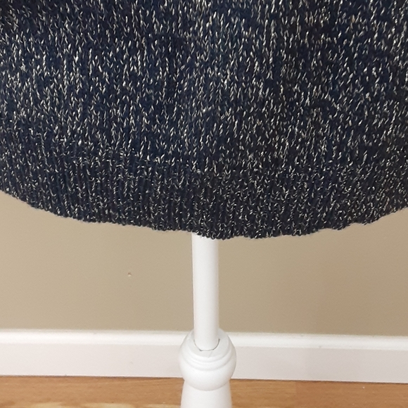 SOLD!!  Nine West Sweater Sz. Small - Picture 7 of 7